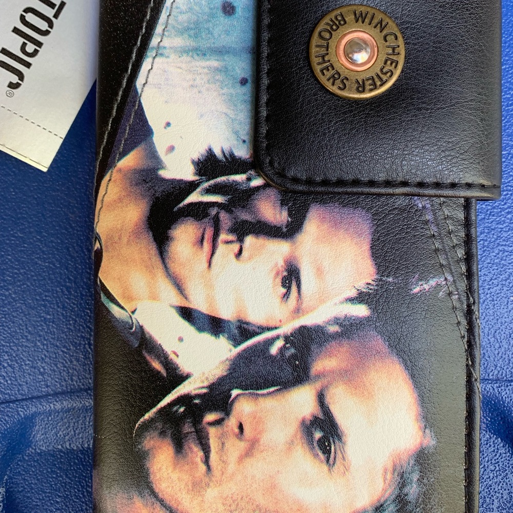 Supernatural flip wallet